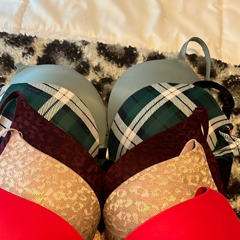 Four bras size 36B